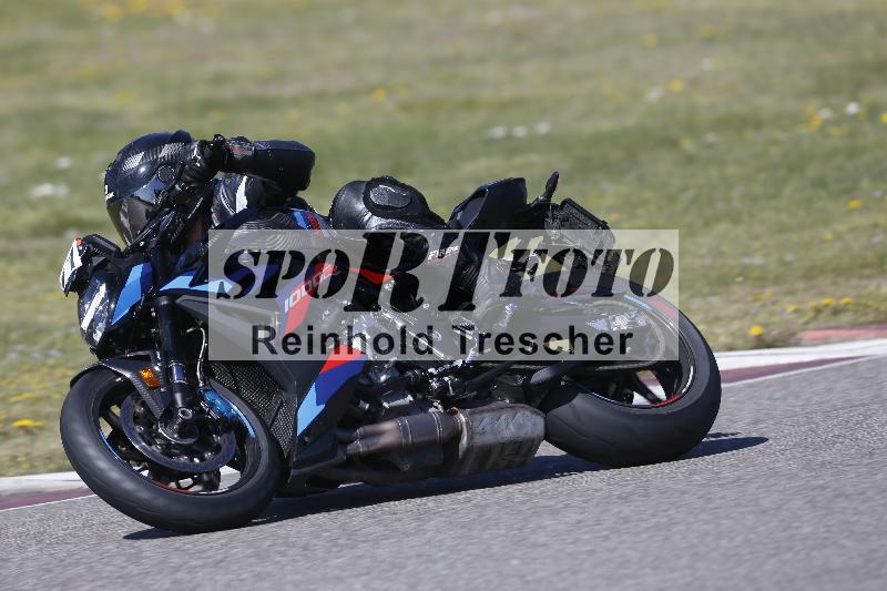 /05 07.04.2026 Cornu Master School ADR/Gruppe rot/11